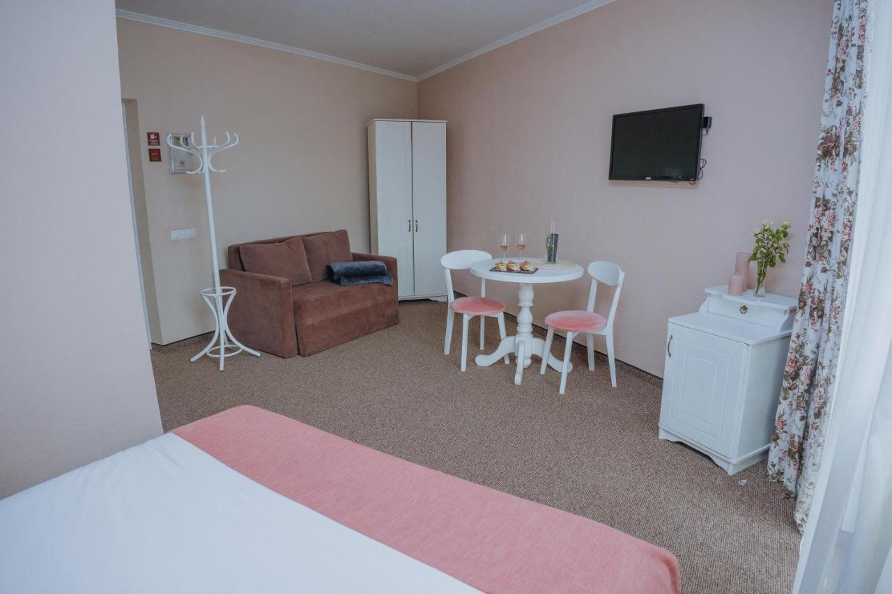 Hotel&Restaurant Premium Club Jaremče Esterno foto